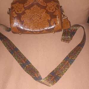 Vintage faux leather Purse with guitar strap